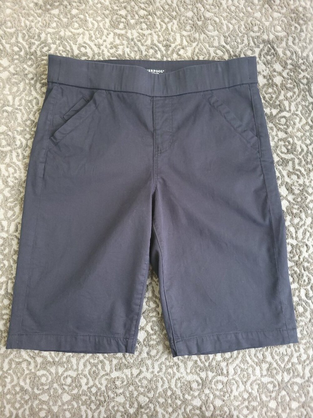 Liverpool Los Angeles Women's Stretch Black Bermuda Shorts Size 10/30
